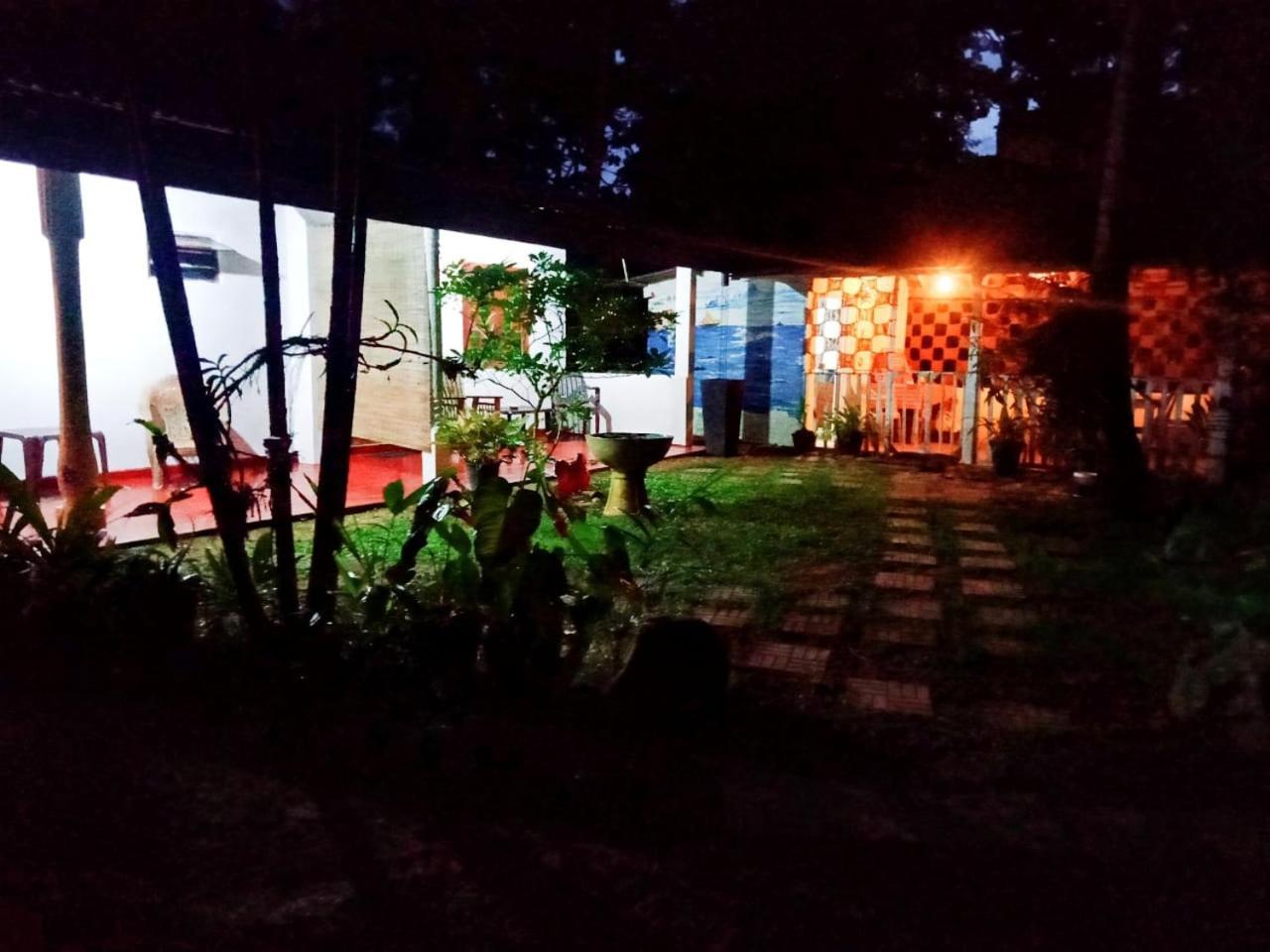 Arachchi Guest House Mirissa Exterior foto